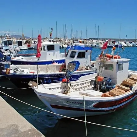 Primera Linea De Playa Marinas Apartment *